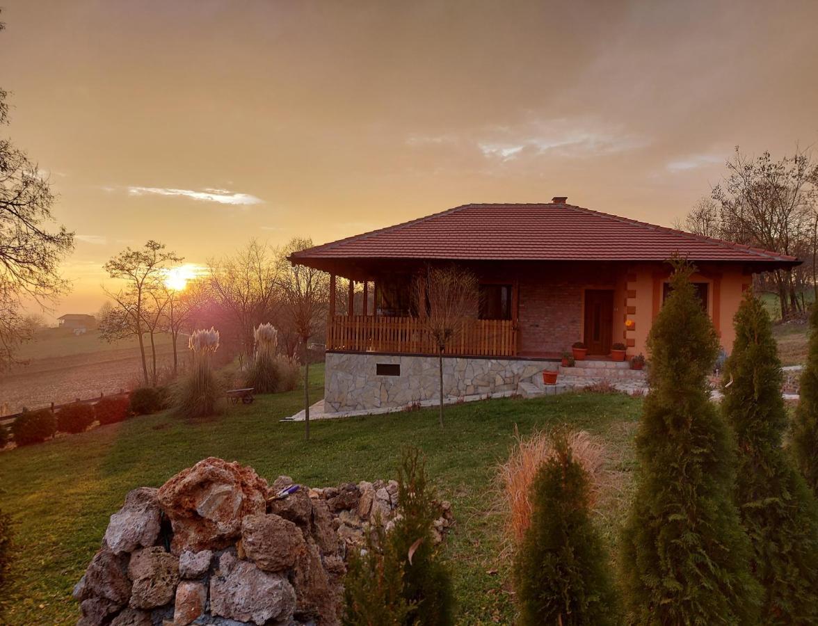 Kuca Za Uzivanje Valjevo Exteriör bild