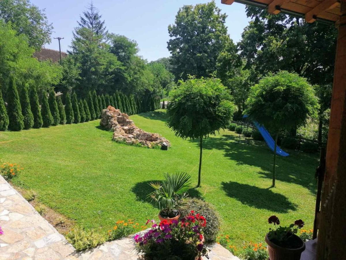 Kuca Za Uzivanje Valjevo Exteriör bild